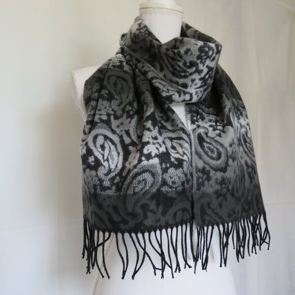 Softer Than Cashmere Black Gray Paisley Motif Unisex Scarf with Fringe - Picture 10 of 12